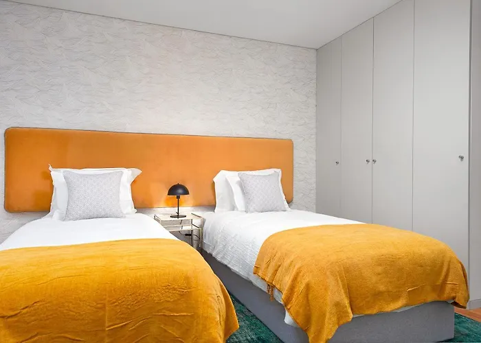 Stylish At Bolhao Oporto